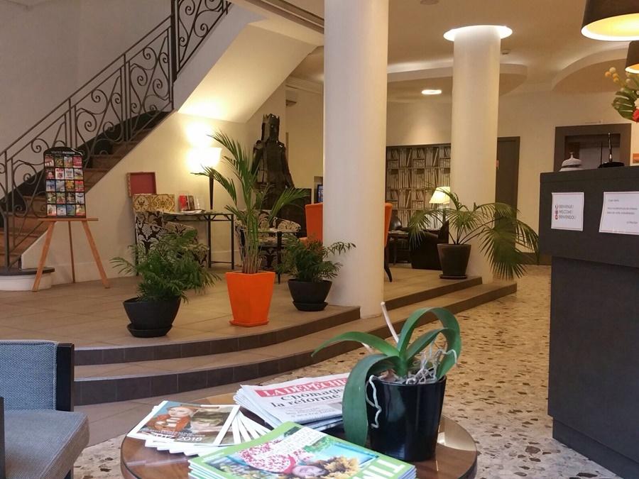 Hotel Raymond 4 Тулуза Екстериор снимка