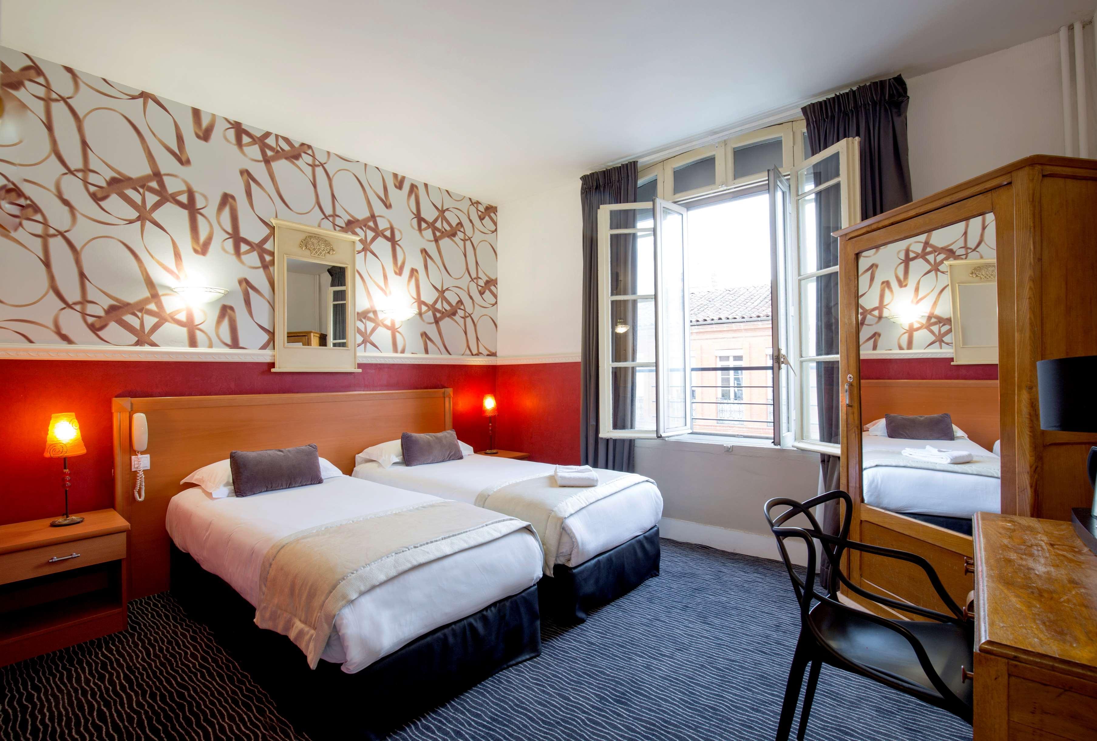 Hotel Raymond 4 Тулуза Екстериор снимка