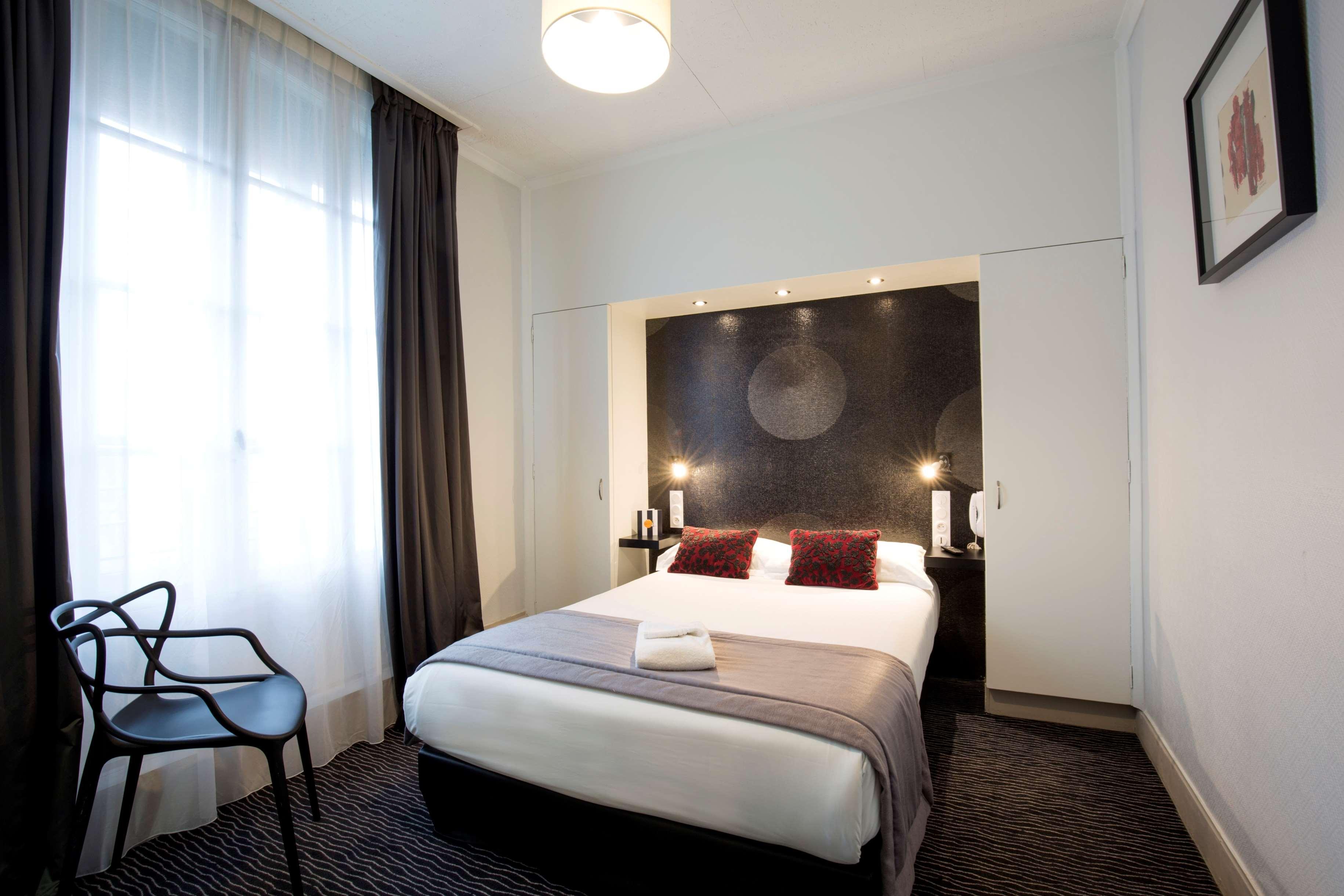 Hotel Raymond 4 Тулуза Екстериор снимка
